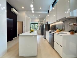 Ocean Drive (D4), Detached #578248951